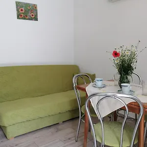  Apartman Navy Apartments